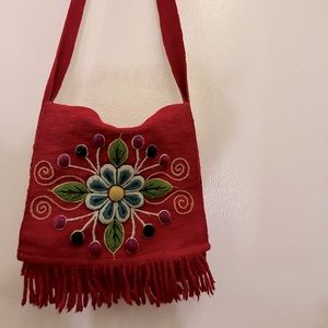 Embroidered Floral Crossbody Purse 👜💐